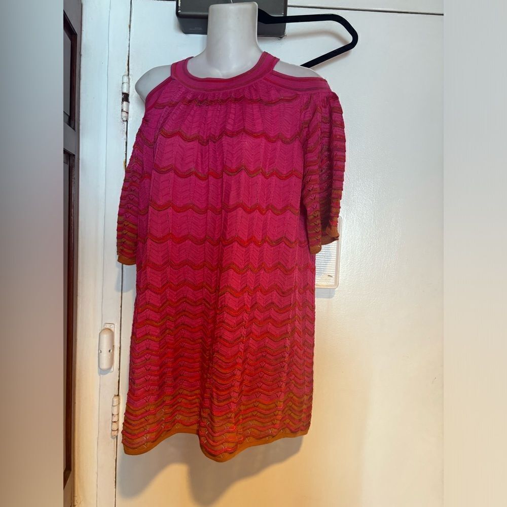 Missoni dress shirt logo top sweater cutout classic print pink blouse keyhole